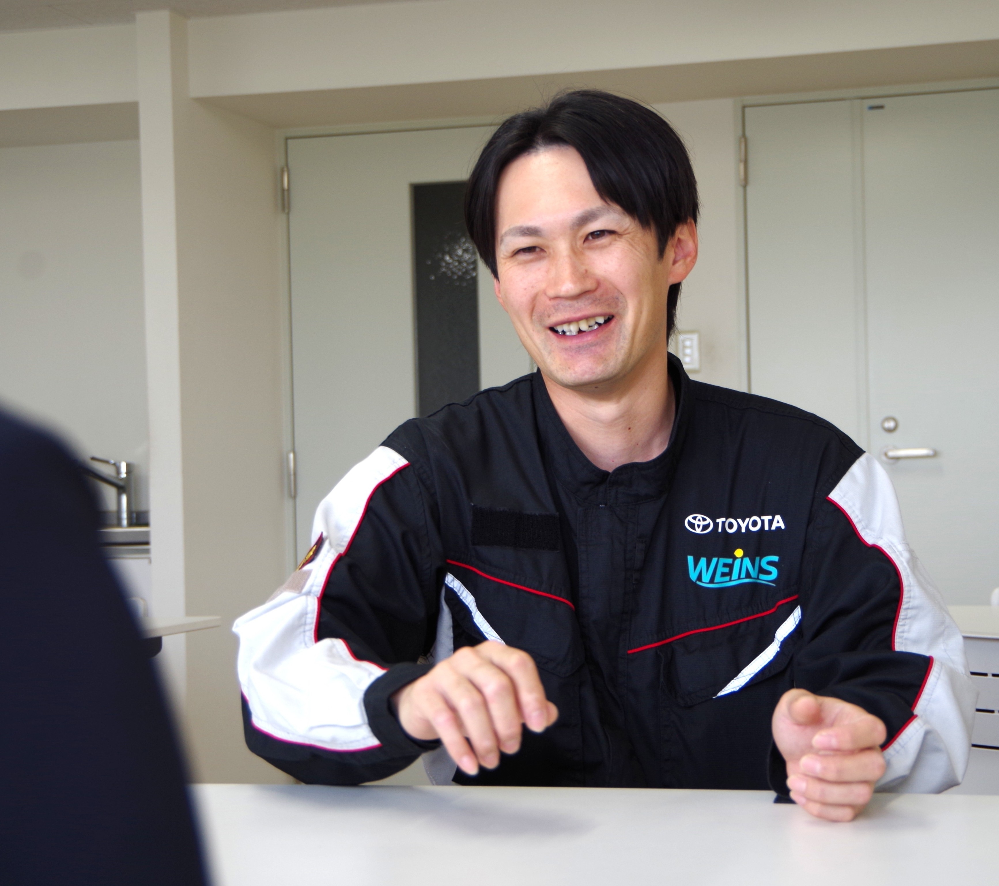 ウエインズトヨタ神奈川_ボディエンジニア