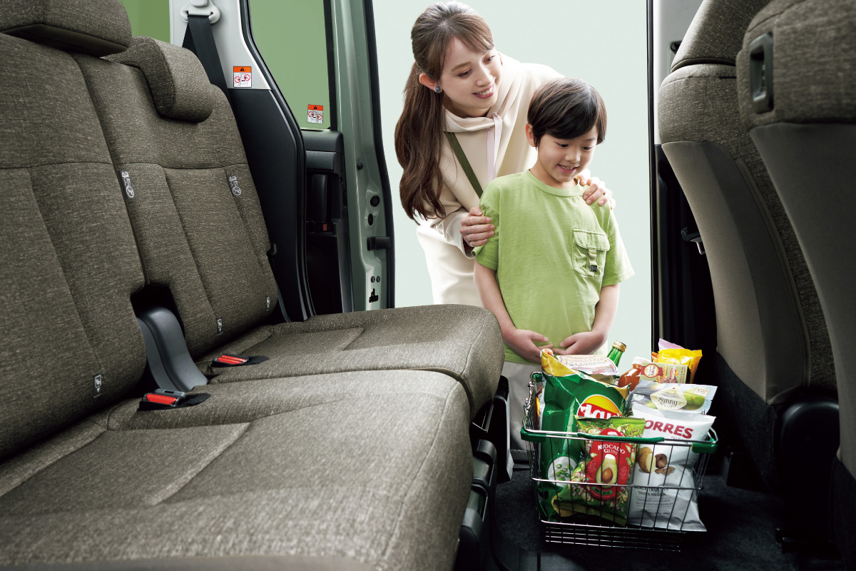 シエンタ | 室内空間 | 神奈川県のトヨタ車ディーラーなら【ウエインズ