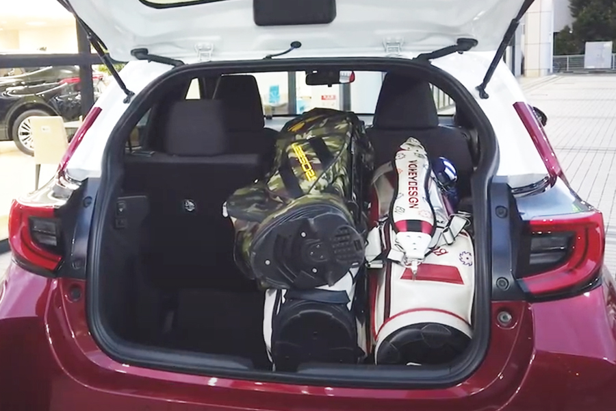 ヤリスにベビーカー・ゴルフバッグ・チャイルドシートを積んでみた！ トヨタ車のことならウエインズトヨタ神奈川