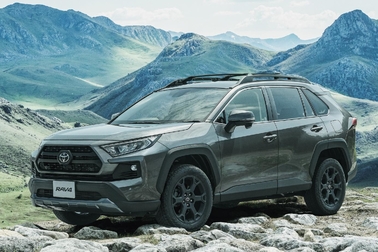 特別仕様車 Adventure “OFFROAD package”［ベース車両はAdventure（ガソリン車）］