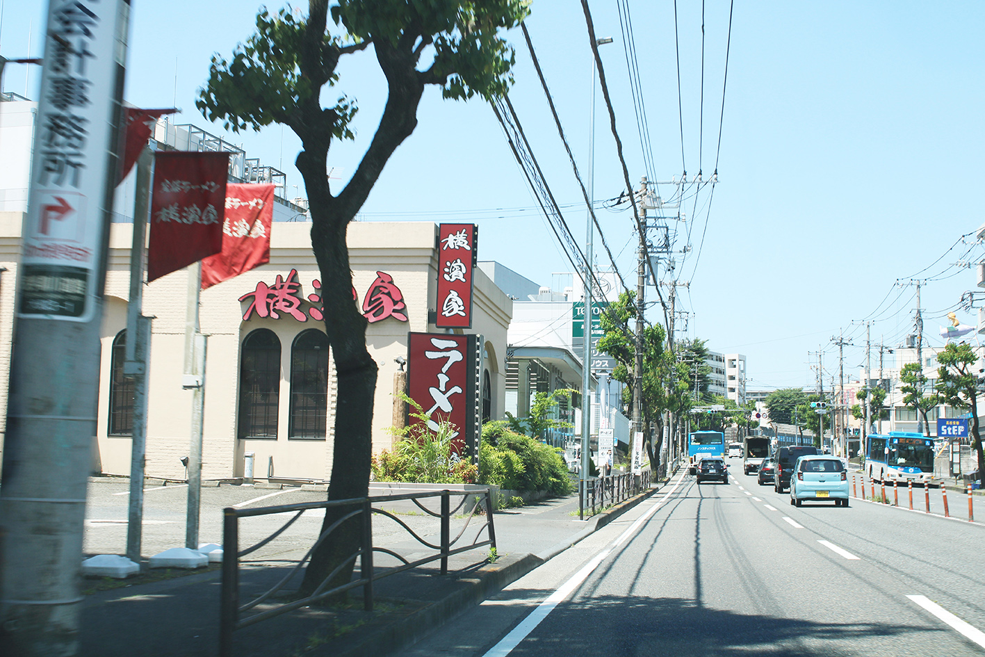 4093863_390_店舗まで隣の店舗５