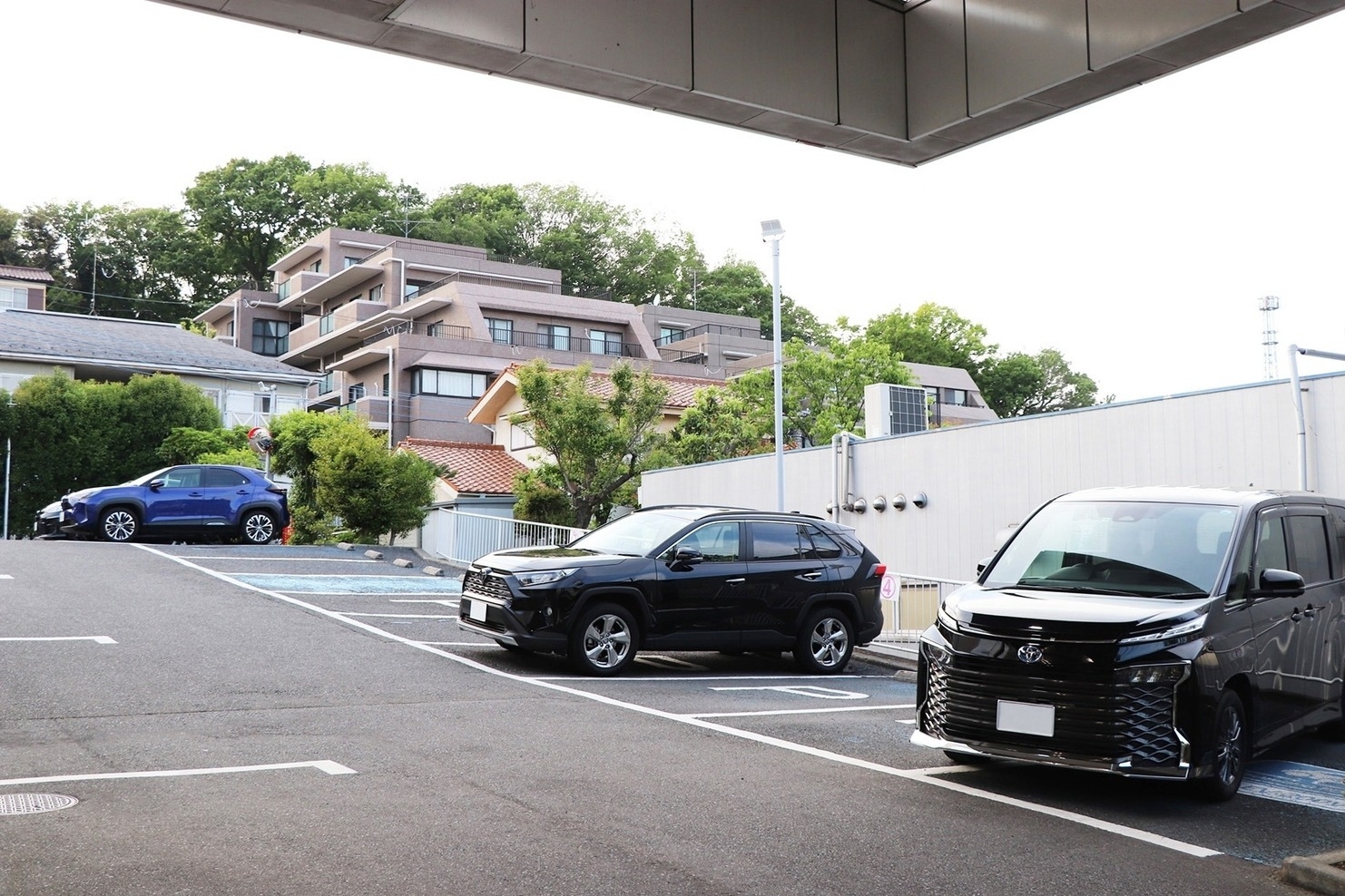 霧が丘店_駐車場1