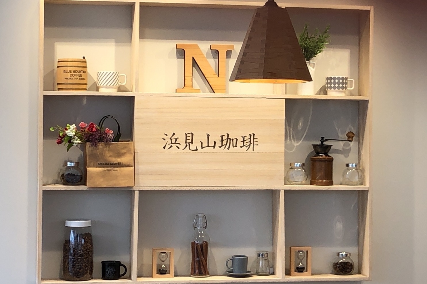 辻堂浜見山店_店内展示1