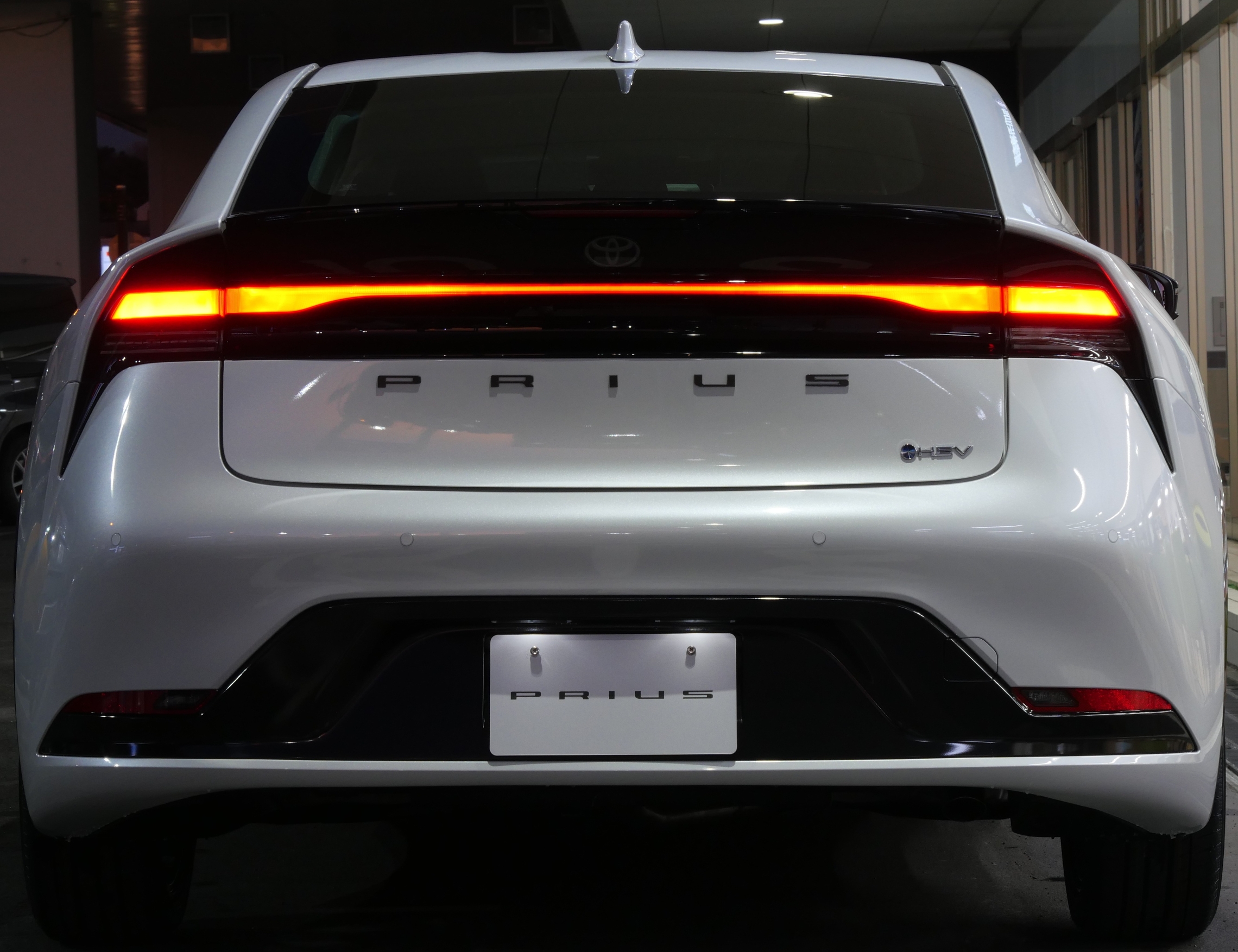 MISSION12「新型プリウスの実車が…来た!」