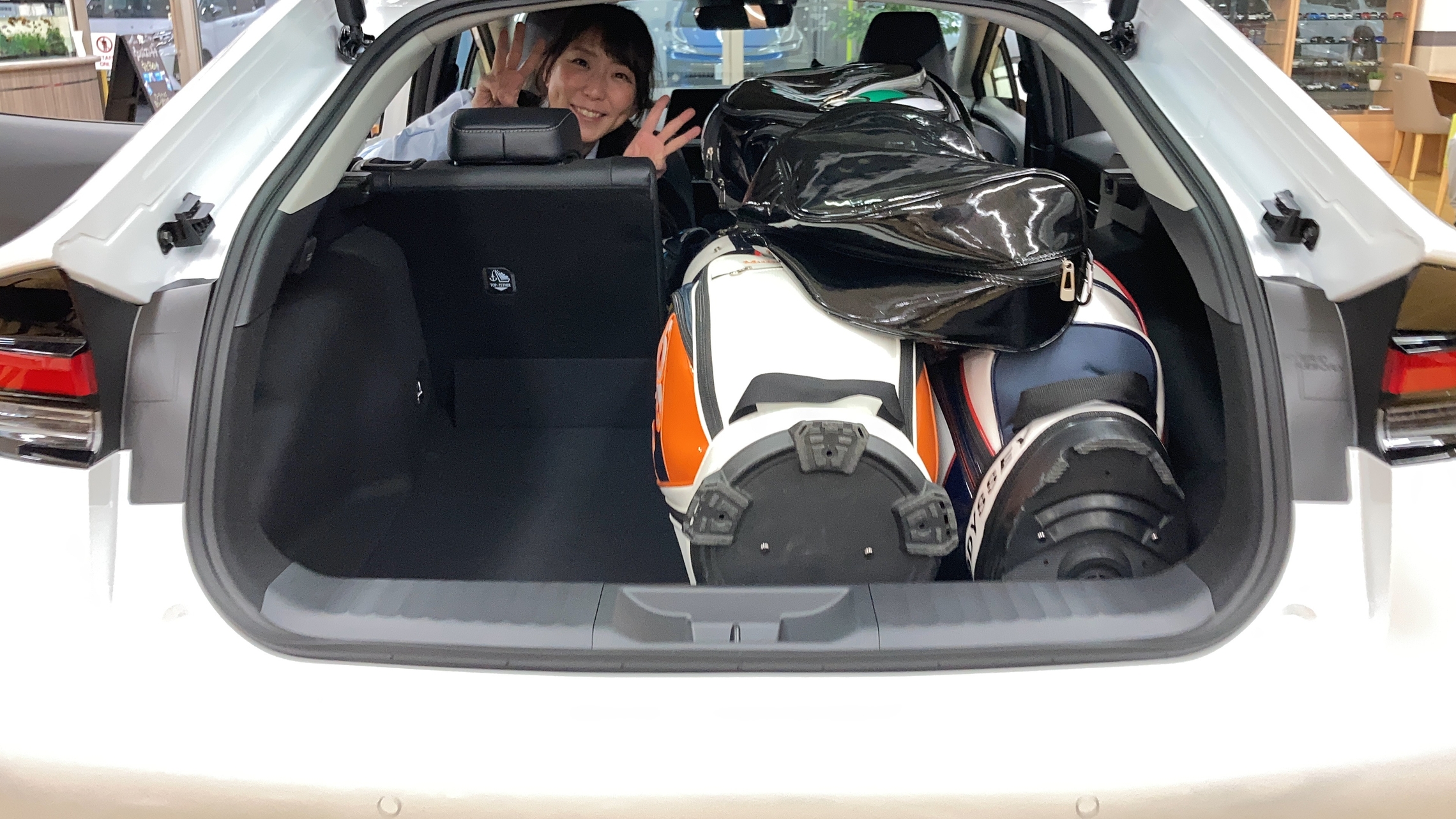 新型プリウス・ゴルフバッグ