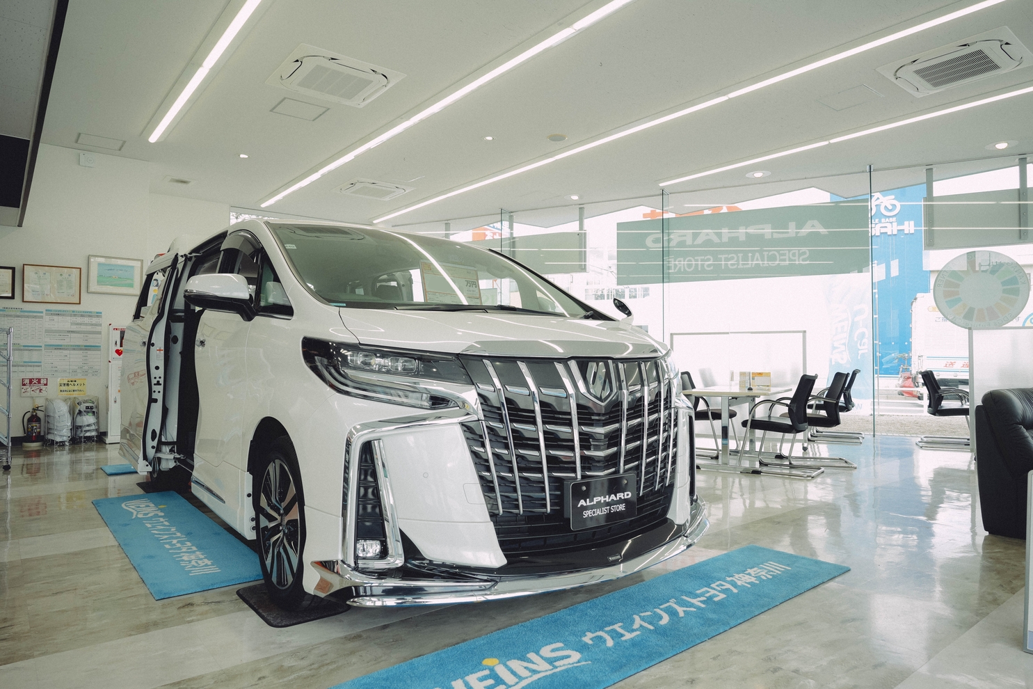 887_ショールーム全体（展示車）