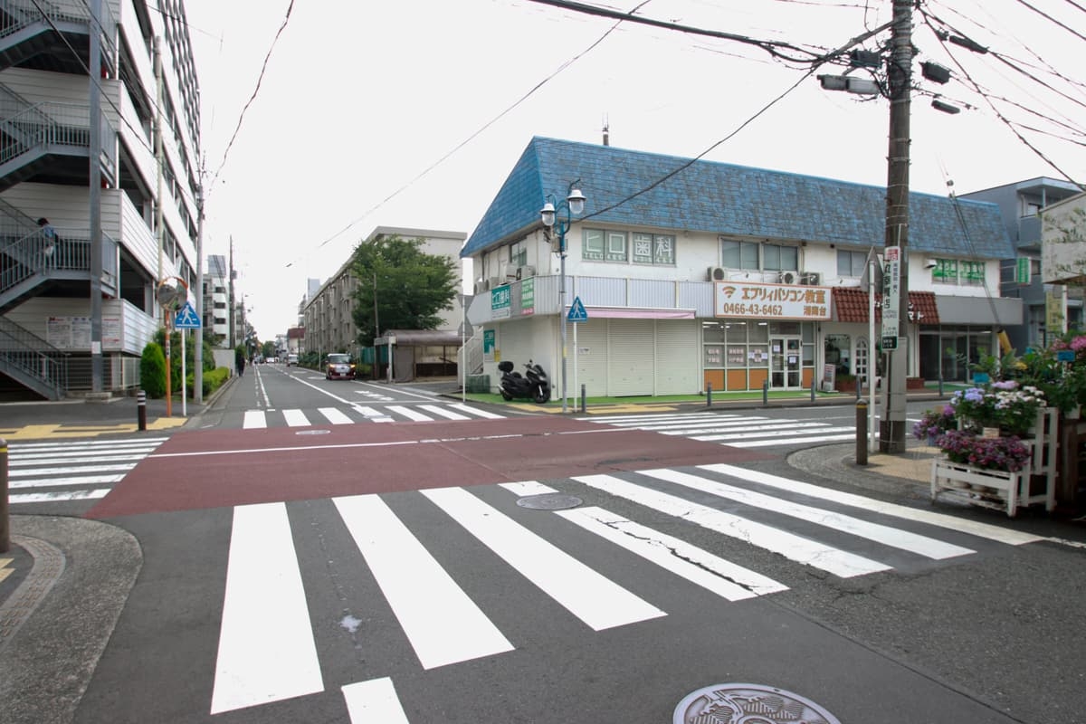 561_経路５_一つ目の交差点を右に曲がり