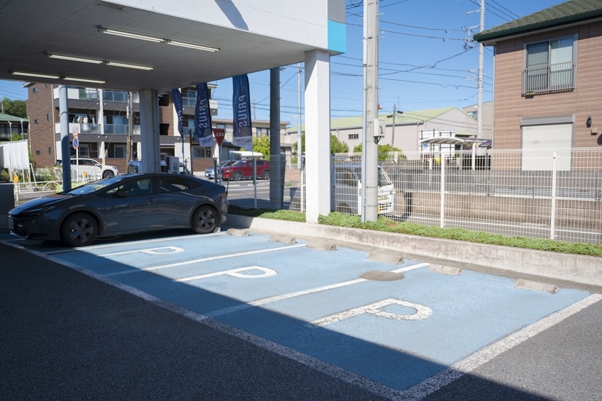 572_18_お客様駐車場