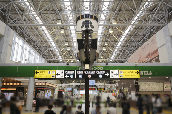 670_経路１_27JR.小田急線の小田原駅東口を出ます
