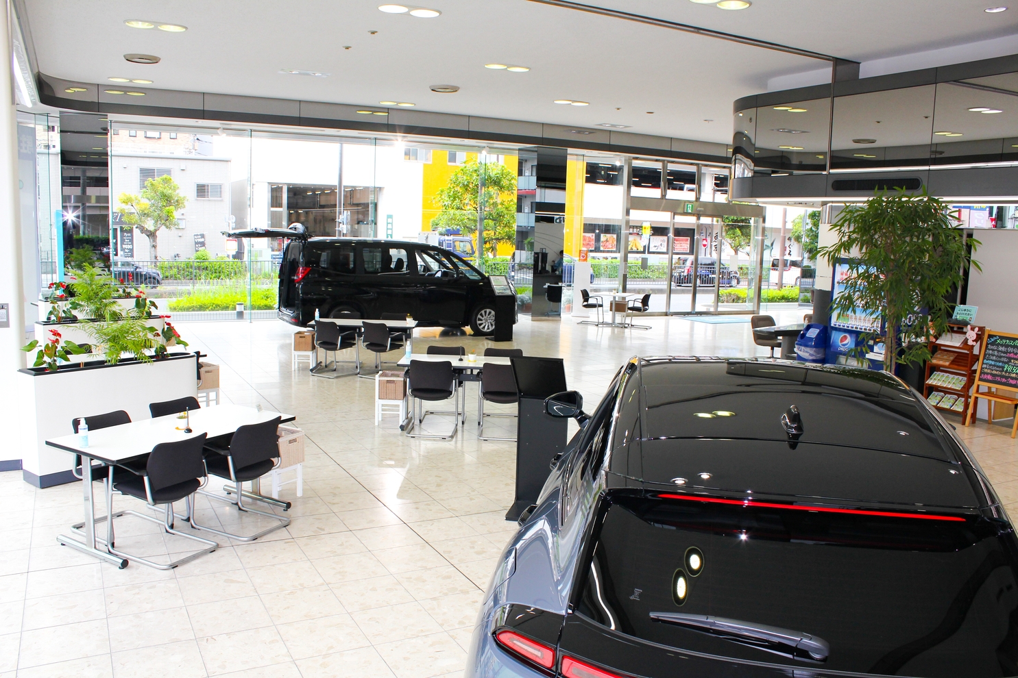 東神奈川店_ショールーム３