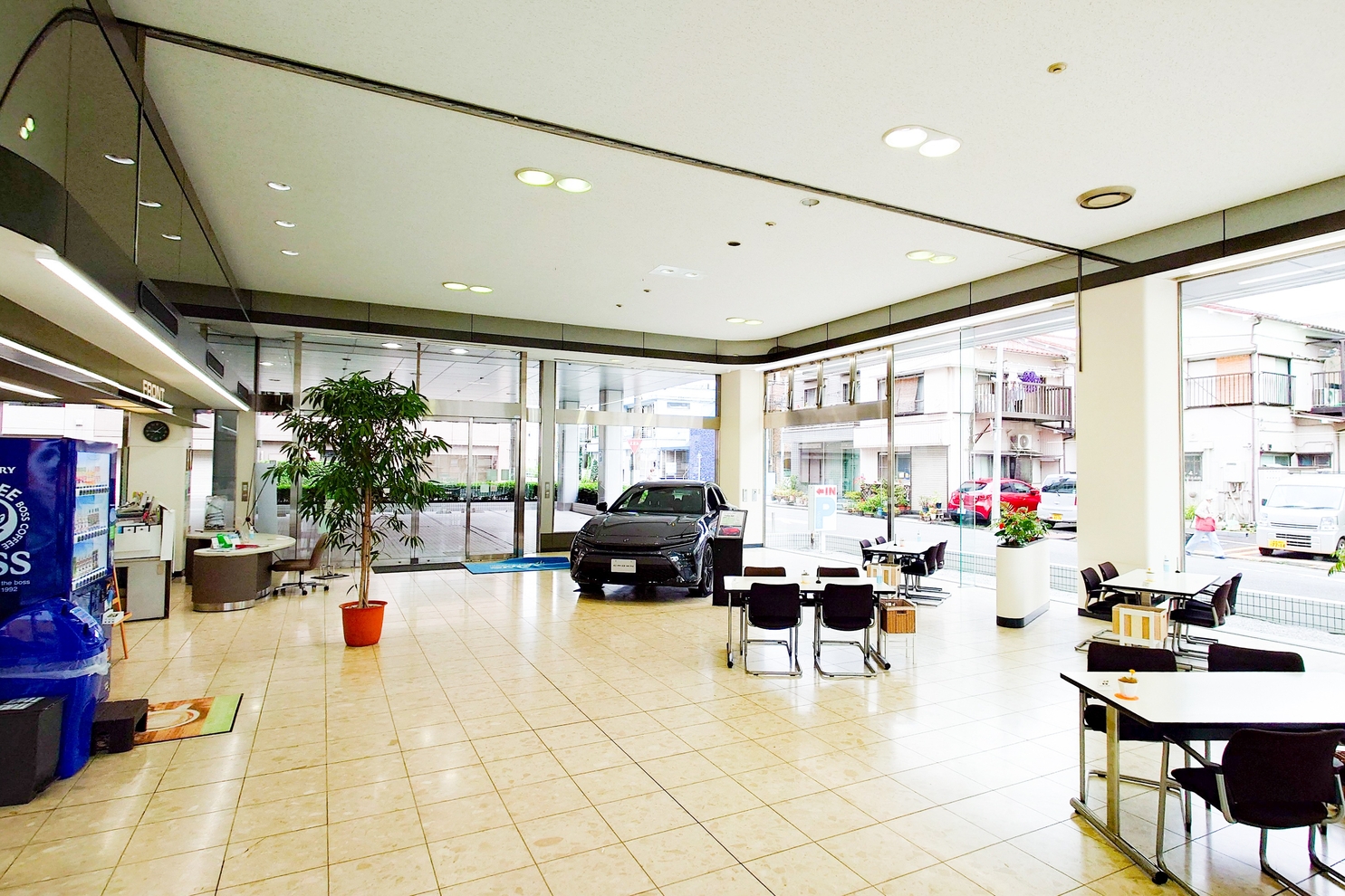 東神奈川店_ショールーム２