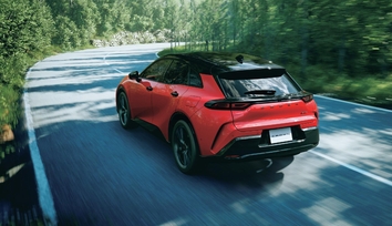 SPORT RS（2.5Lプラグインハイブリッド車）
