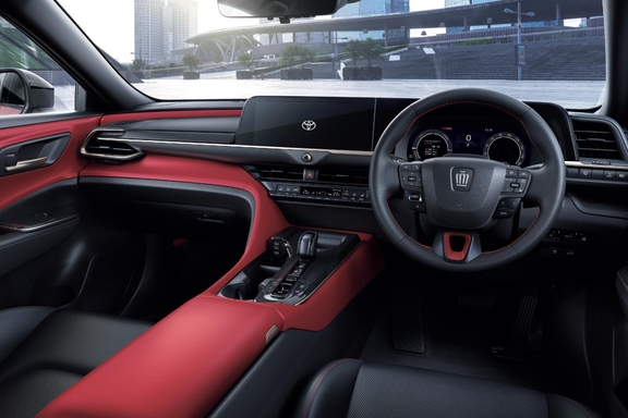 SPORT RS（2.5Lプラグインハイブリッド車）