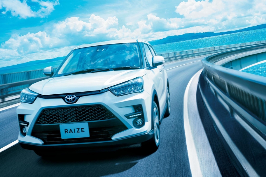 Z(ハイブリッド・2WD)