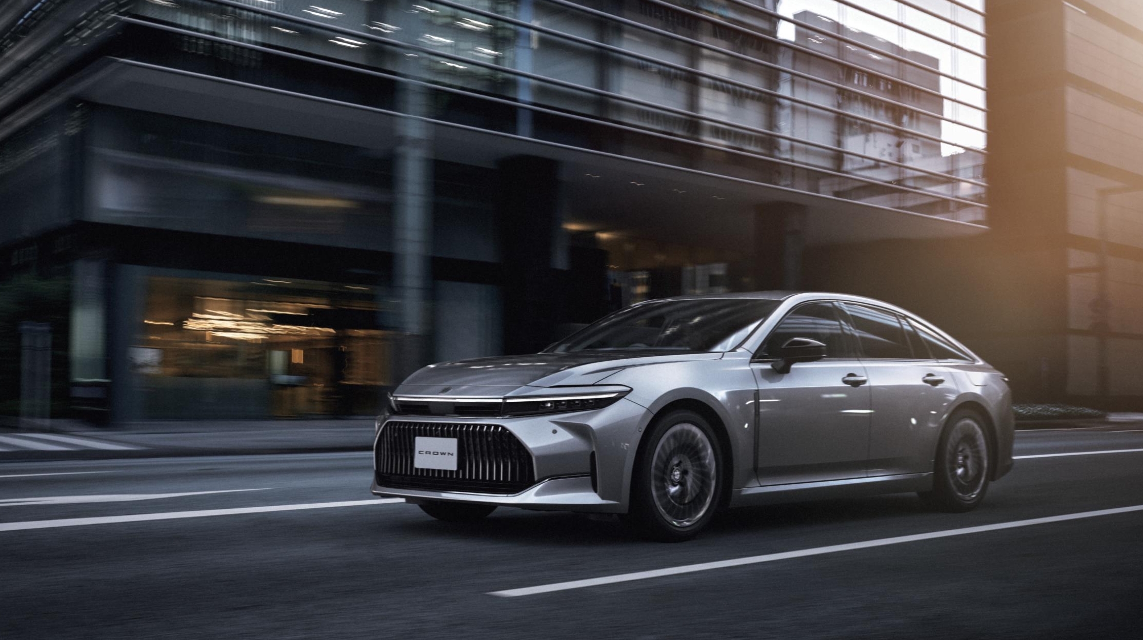 クラウン歴代モデル完全ガイド｜初代から16代目までの特長と技術の軌跡