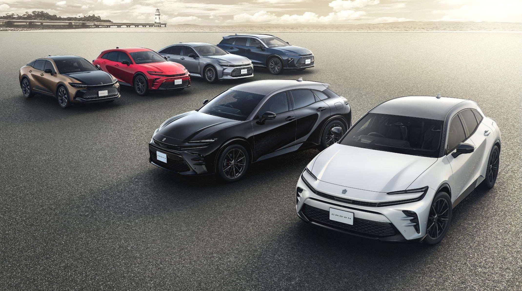 新型クラウンSUV3モデル比較！クロスオーバー・スポーツ・エステートの