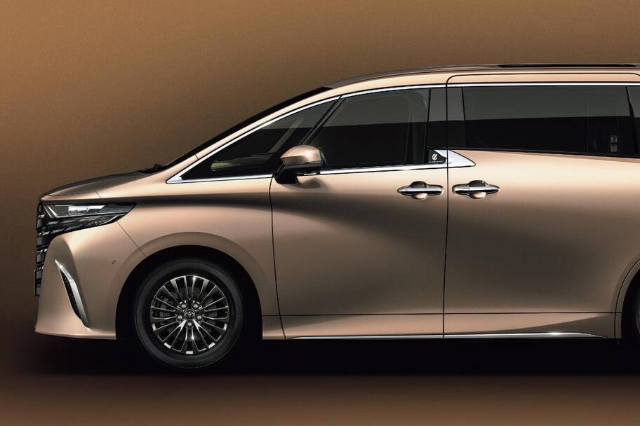 Executive Lounge（ハイブリッド・E-Four）