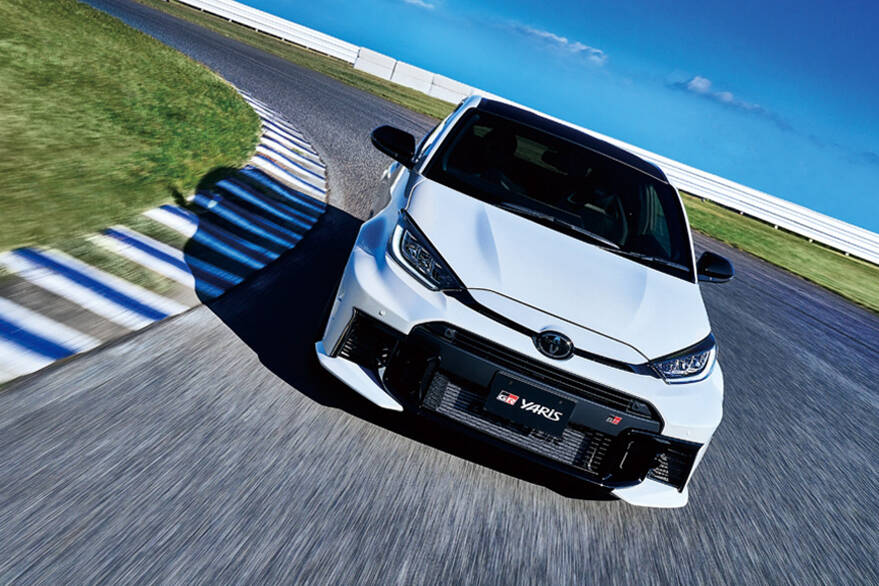 RZ“High performance”［GR-DAT（8AT・4WD）］