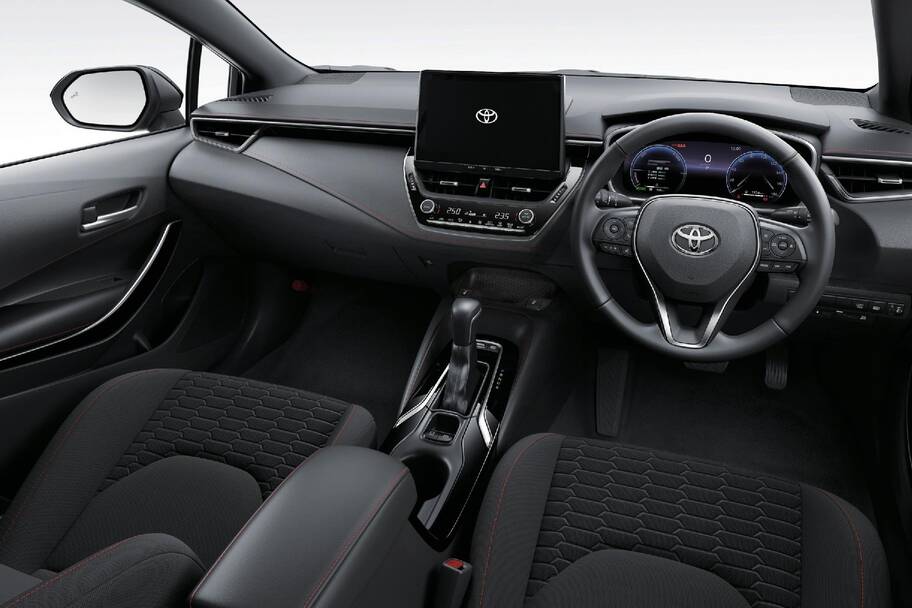 G“Z”｜メインインパネ　ブラック　シート表皮：ファブリック　G“Z”