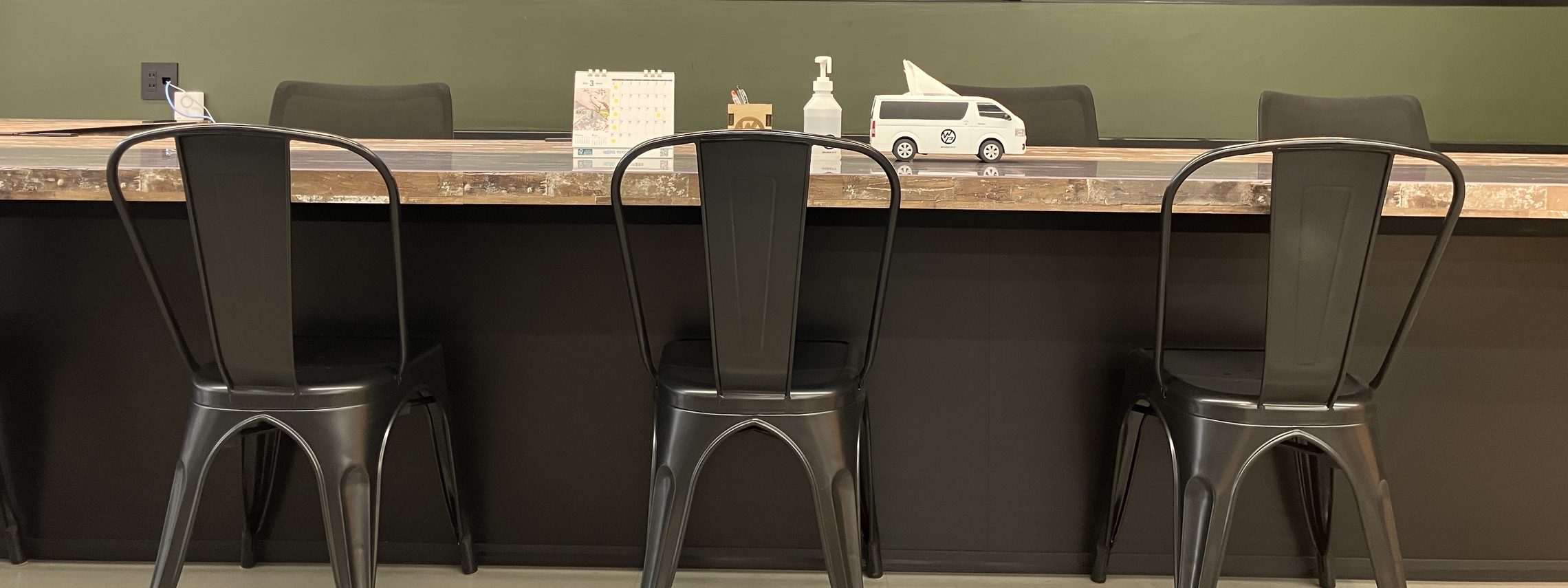 ワークピット横浜　店内