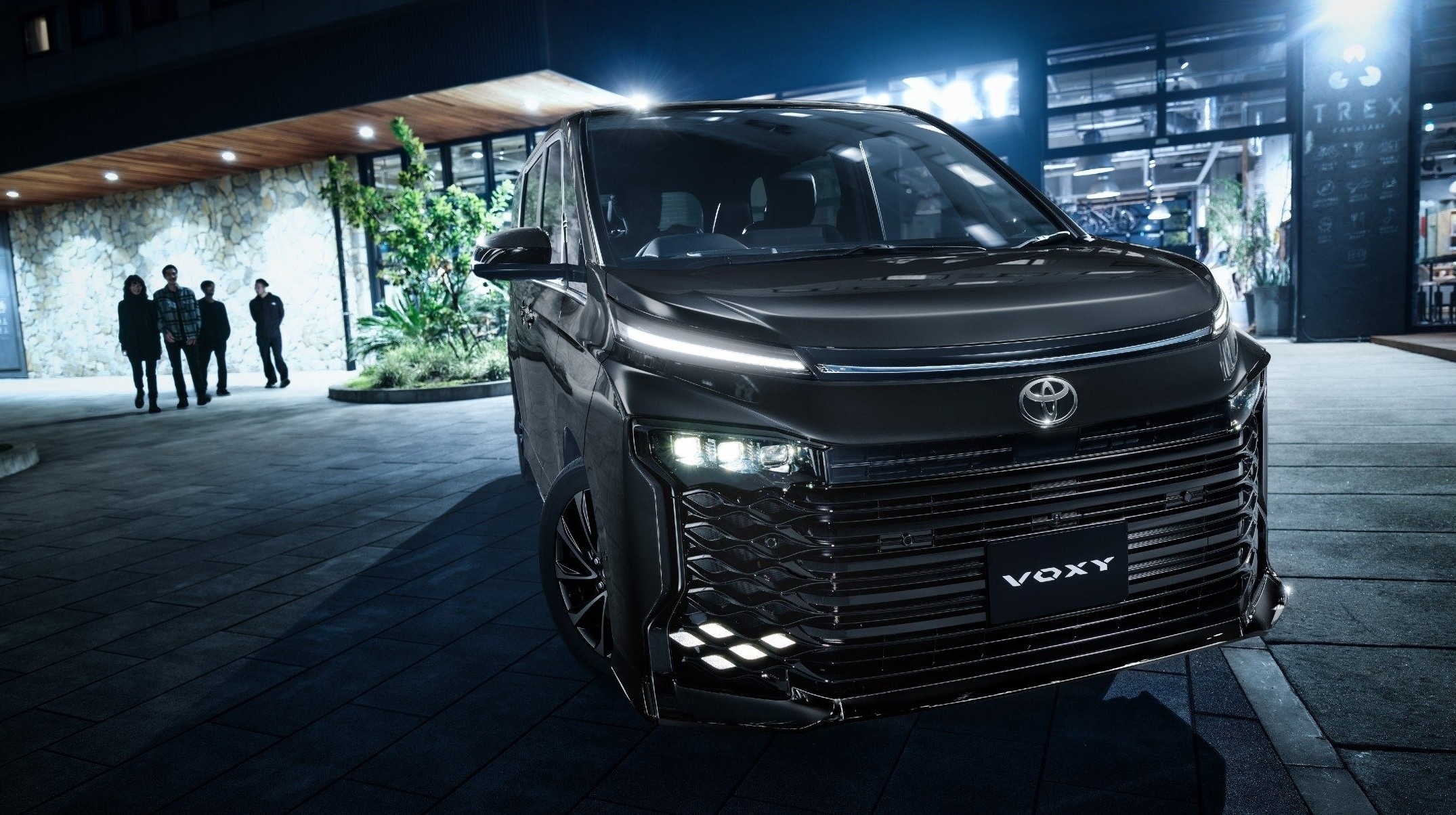 VOXY HYBRID S-Z（2WD・7人乗り）外観